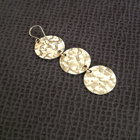 ✨️HP✨️ Gold💛 Filled Hammered🔨 Triple3️⃣ Disc📀 Earrings - Picture 7 of 15